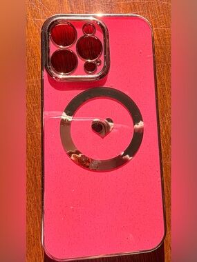 iPhone 14 Pro Max Pink MagSafe Case Heart Design
